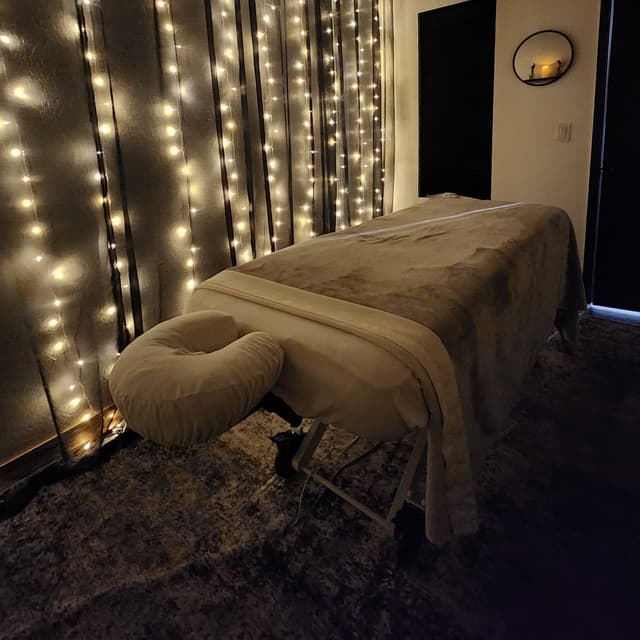 10- 90 minute massage at Massage By Lindi in Phoenix, AZ